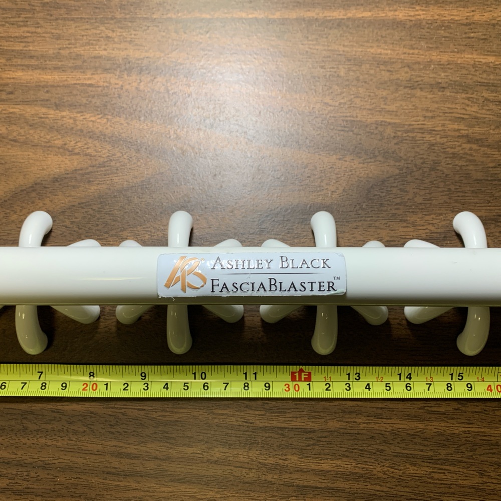Fasciablaster by Ashley Black. Original 4 claw, long bar.
